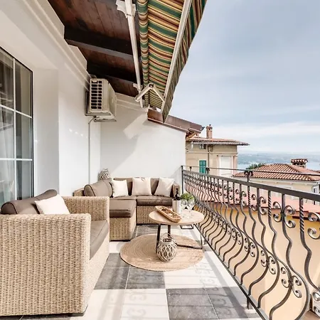 Luxury Apartment Regina Opatija Exterior photo